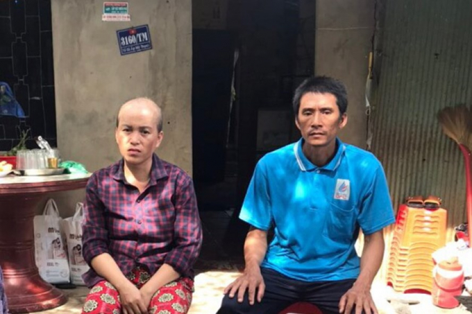 Vợ chồng chị Oanh rất cần sự chung tay giúp đỡ từ cộng đồng. Ảnh: Nguyễn Như Thông