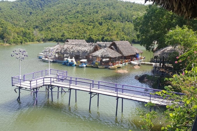 Dù đã bị rút giấy phép đầu tư nhưng công ty Hải Đăng vẫn thu phí làm du lịch trong thời gian qua. Ảnh: H.L