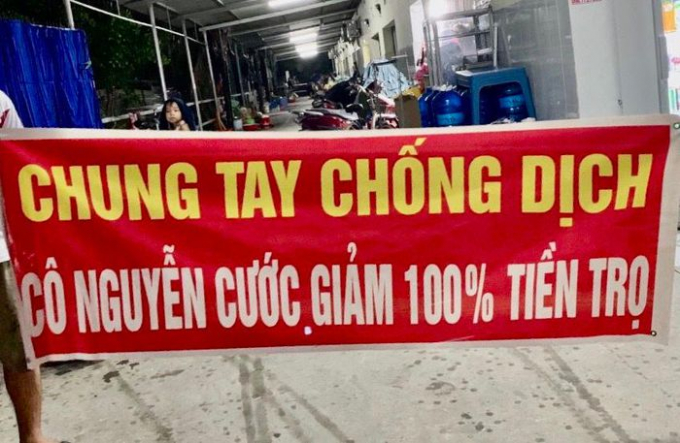 Vì tình hình dịch bệnh, nhiều chủ nhà trọ đã đồng loạt giảm tiền thuê phòng chia sẻ khó khăn với người lao động. Ảnh: Thiên Hương.