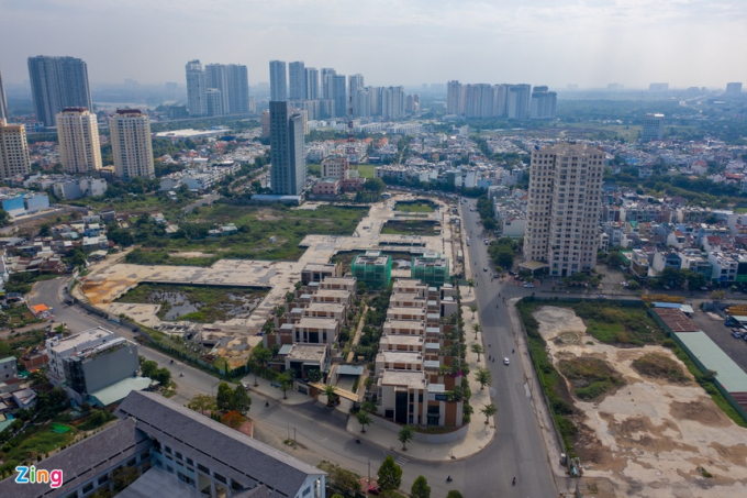 Giá căn hộ và nhà đất tại TP Thủ Đức bị đẩy lên mức cao kỷ lục. Ảnh: Chí Hùng.