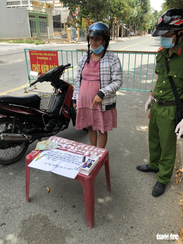 Trần Thị Anh Thư lúc bị bắt - Ảnh: MỸ BÌNH