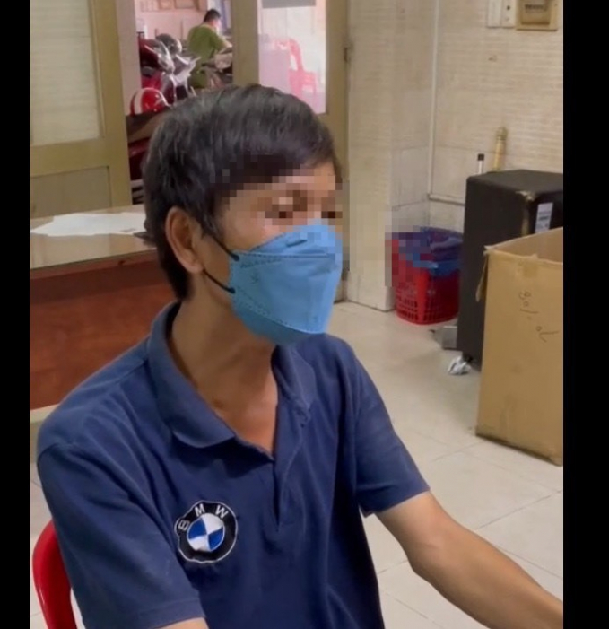 Ông Lân tại cơ quan công an. Ảnh: CA