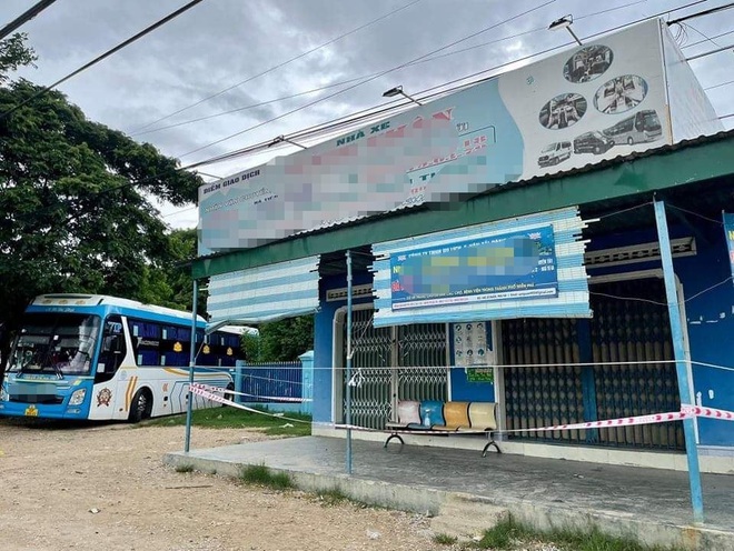 Nhà xe Đ.N. đã dùng xe ô tô vận chuyển hành khách để chở hàng hóa trong thời gian tỉnh Ninh Thuận áp dụng các biện pháp phòng chống dịch bệnh Covid-19.