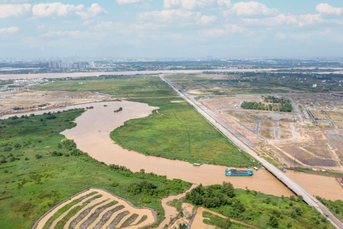 Izumi City nằm bên sông Đồng Nai nên sở hữu không gian xanh thoáng đãng.