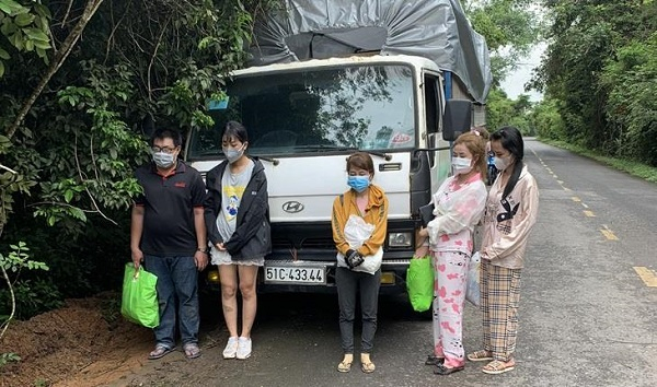5 đối tượng xuất cảnh trái phép bị Đồn Biên phòng cửa khẩu Chàng Riệc bắt giữ