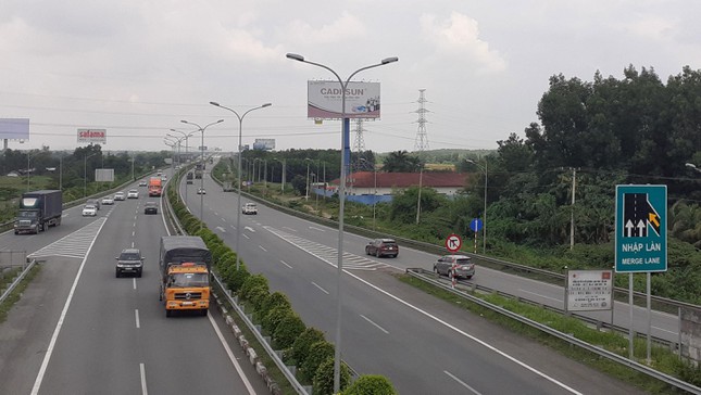 Cao tốc TP.Hồ Chí Minh-Long Thành-Dầu Giây giúp người lưu thông từ TP.Hồ Chí Minh về Long Thành khoảng 30 phút.
