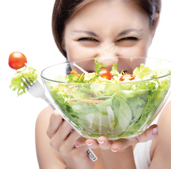 Ăn nhiều rau xanh là phương pháp detox được nhiều người lựa chọn.