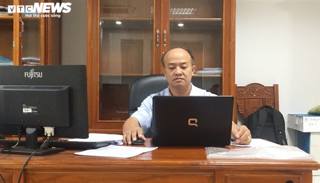Ông Mạc Văn Hiển dù đã công tác 22 năm tại Cục Thuế tỉnh Đồng Nai nhưng không đủ điều kiện dự thi nâng ngạch. (Ảnh: Khuất Nguyên)