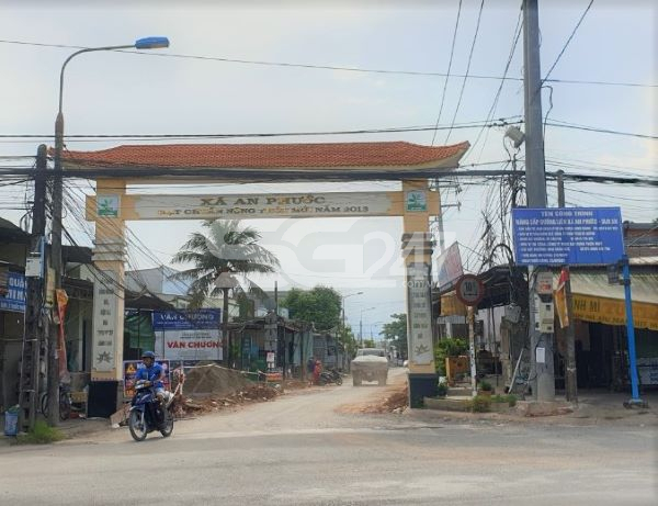 Điểm đầu của công trình nâng cấp đường liên xã An Phước - Tam An (cổng chào Ấp 1 xã An Phước).