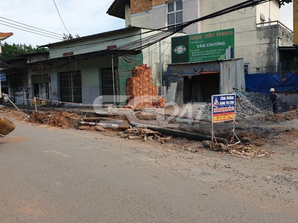 Dãy nhà bị