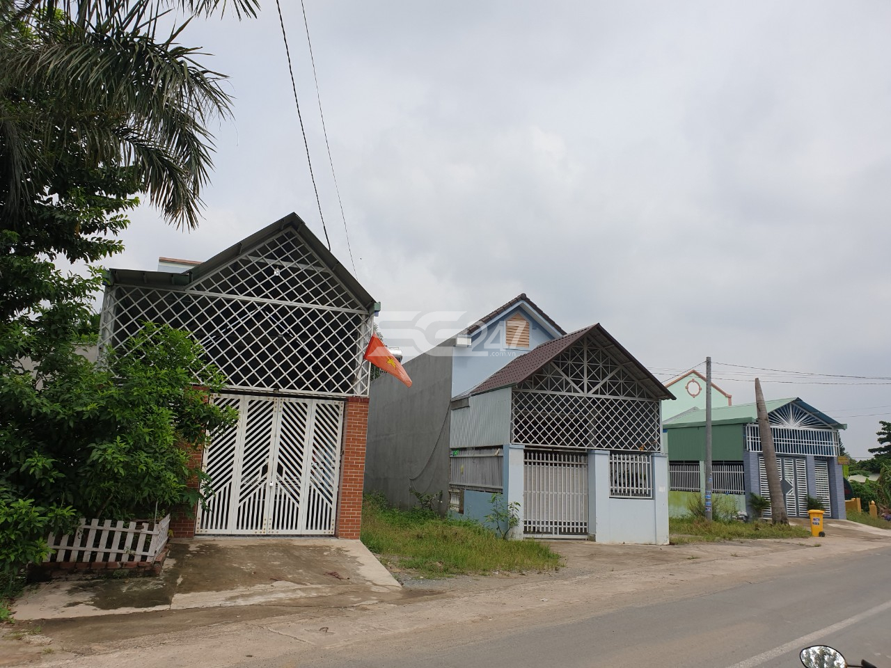 04 căn nhà hoành tráng đã được đưa vào sử dụng.