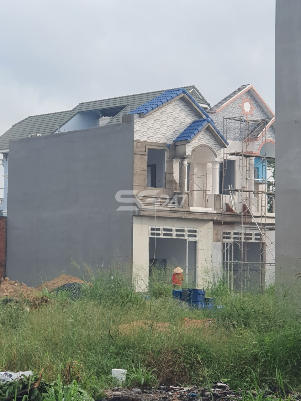 Tại thời điểm tháng 10/2020 một số căn nhà trái phép đang được gấp rút hoàn thiện