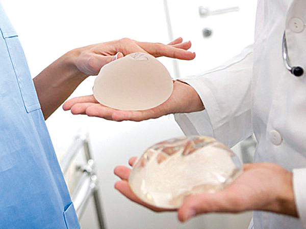 Nâng ngực giúp cải thiện sắc đẹp nhưng ẩn chứa nhiều rủi ro