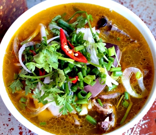 1- hap dan chao bo Hue