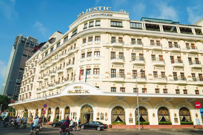 Khách sạn Majestic xây dựng khoảng năm 1925, tọa lạc tại số 1 đường Đồng Khởi, Quận 1, TP.HCM. Ảnh: TL