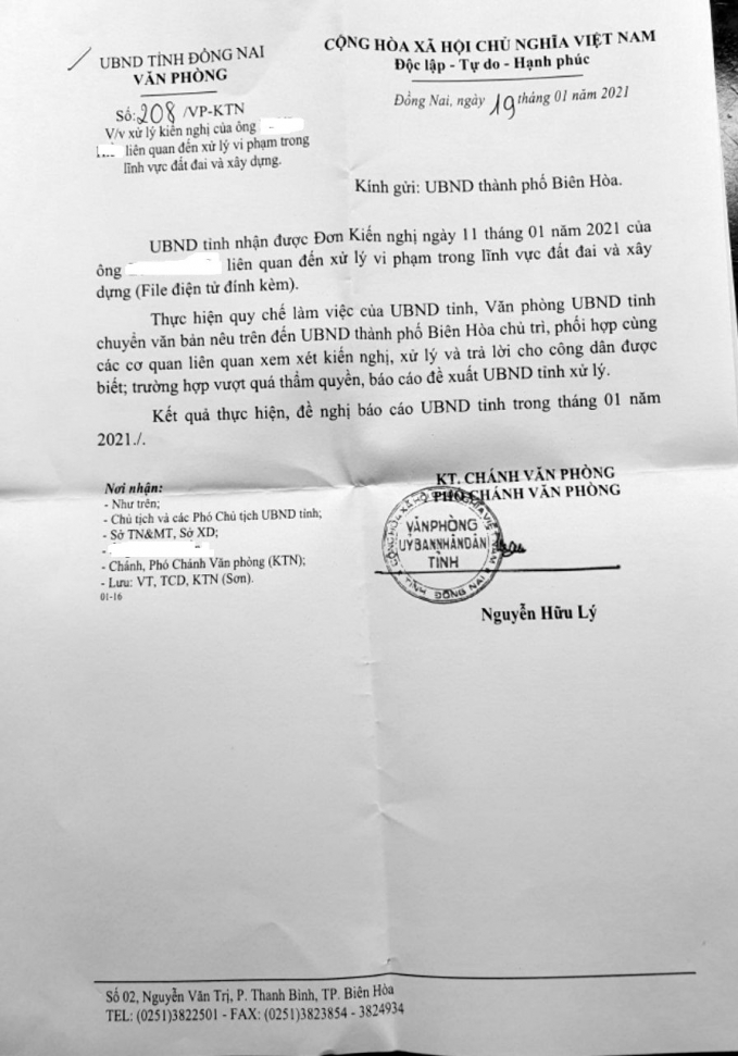 Kệ văn bản kiến nghị kiểm tra xử lý, và yêu cầu báo cáo, công trình vi phạm ngay sau UBND phường vẫn tiếp tục