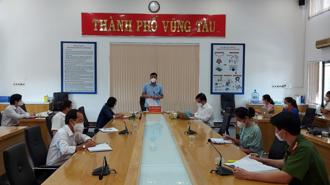 Ông Trần Đình Khoa, Bí thư Thành ủy Vũng Tàu thông tin tại buổi họp báo-Ảnh:HS