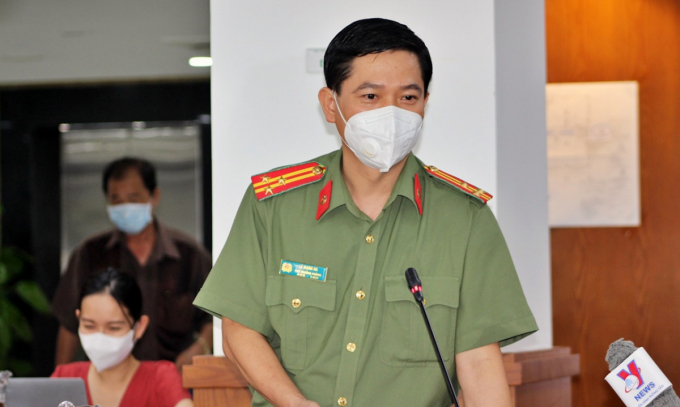 Thượng tá Lê Mạnh Hà - Phó trưởng phòng tham mưu Công an TP.HCM trả lời báo chí chiều 8/9. (Ảnh: Hà An)