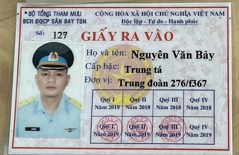 Tài xế Nguyễn Văn Bảy làm giả giấy tờ của quân đội (Ảnh Công an TPHCM cung cấp)
