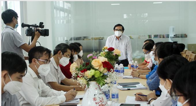 Phó chủ tịch UBND tỉnh Nguyễn Sơn Hùng phát biểu tại buổi làm việc với Công ty TNHH MTV Nhất Gỗ