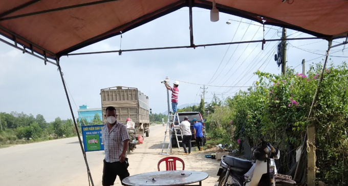 UBND huyện Tánh Linh chỉ đạo lắp camera ăn ninh giám sát xe quá tải chở cát lậu qua địa bàn