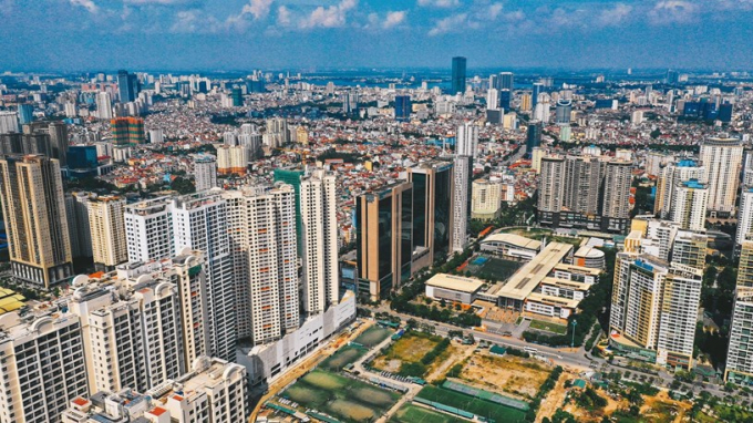 Sau thời gian siết tín dụng bất động sản, giá nhà, đất vẫn không ngừng tăng, trong khi thanh khoản càng đi xuống. Ảnh: Nam Khánh.