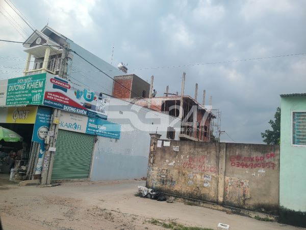 Cùng thời điểm tháng 11/2020 cũng trên thửa đất 576 tờ 9 ở phường Trảng Dài có một căn nhà khác được xây dựng.
