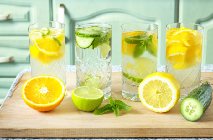 Vitamin C trong chanh cực kì tốt trong cải thiện chức năng gan