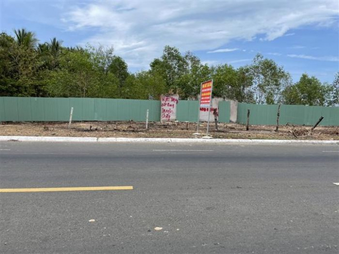 Khu đất bị quây kín nhiều năm nhưng không triển khai dự án.