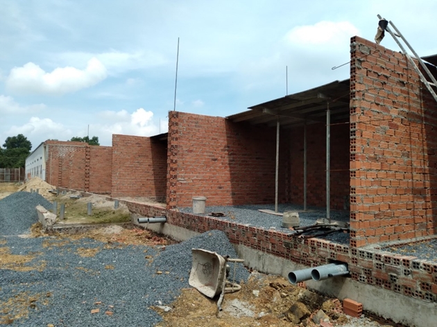 Tình trạng xây dựng nhà cửa trên đất nông nghiệp tại xã An Viễn phá nát quy hoạch xây dựng. Ảnh: Công Nhật