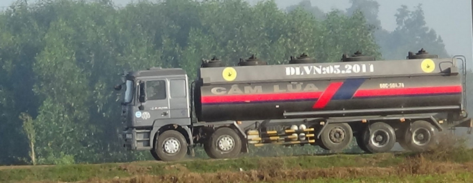 Xe bồn tấp nập vào “ăn hàng”