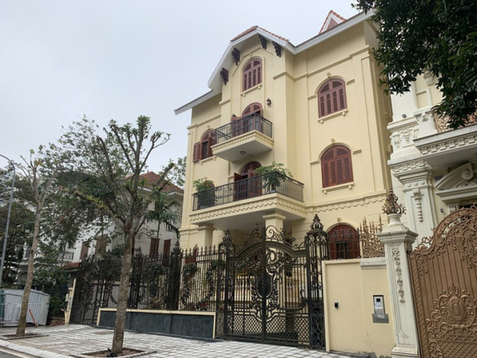Vụ biệt thự khủng sai phép: Hà Nội yêu cầu Chủ tịch quận Cầu Giấy chịu trách nhiệm.