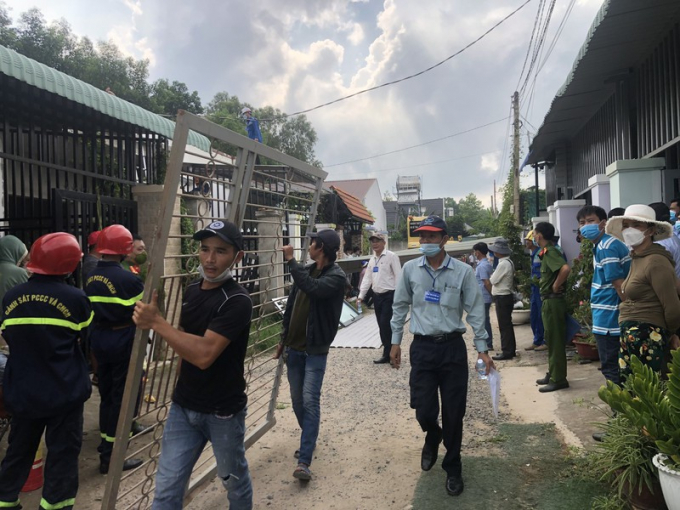 Lực lượng chức năng cưỡng chế 2 căn nhà cấp 4 của ông Lê Duy Thu xây dựng trái phép trên đất nông nghiệp