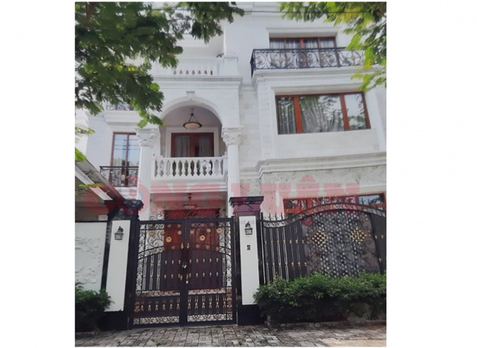 Hiện căn nhà số 22, khu phố Mỹ Phú 3, phường Tam Phú, quận 7, TP. HCM đang được áp dụng biện pháp khẩn cấp tạm thời để đảm bảo thi hành án (Ảnh: Chính Kỳ)