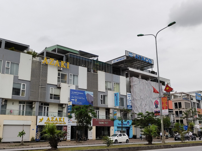 Hàng loạt căn nhà liền kề bị cơi nới, phá vỡ thiết kế LÊ TÂN