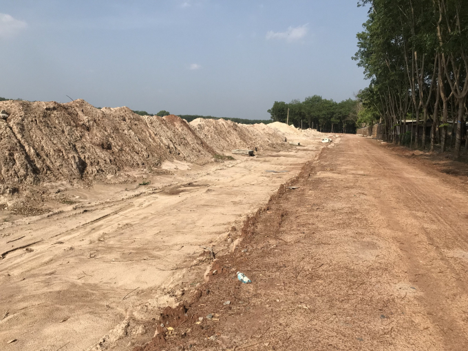 Công trường ngổn ngang đất tại siêu dự án đang được giới thiệu với quy mô hơn 100ha.