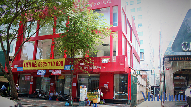 Nhiều khách hàng dễ dàng sở hữu được những mặt bằng ở vị trí đắc địa nhờ giá thuê giảm sâu trước ảnh hưởng của dịch COVID-19. Ảnh minh họa: Lý Tuấn.