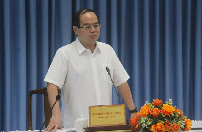 Phó bí thư Tỉnh ủy Đồng Nai, Trưởng đoàn Đại biểu Quốc hội tỉnh Quản Minh Cường yêu cầu phải nhanh chóng thực hiện chi trả hỗ trợ Nghị định 68 cho người dân. Ảnh: VŨ HỘI.