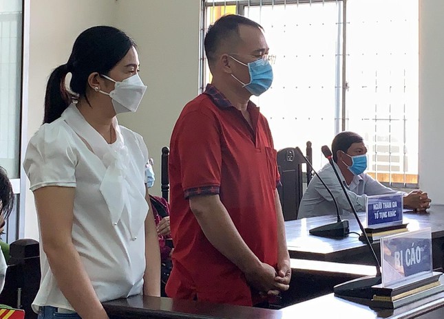 Quyên và Bình tại phiên toà.