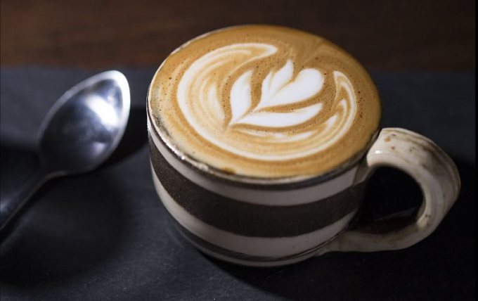 Một ly Latte Macchiato được pha đúng chuẩn. Ảnh: Flickr