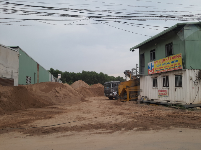 Hình ảnh bãi tập kết vật liệu xây dựng Ngô Hoàng Minh