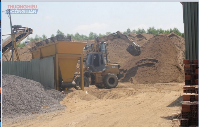Bãi tập kết cát