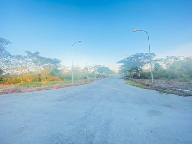 Hạ tầng kỹ thuật tại Thành phố mới Nhơn Trạch được đầu tư khá bài bản, chỉn chu từ đó đã kéo theo các doanh nghiệp, tập đoàn bất động sản lớn trong và nước ngoài về đây đầu tư các dự án