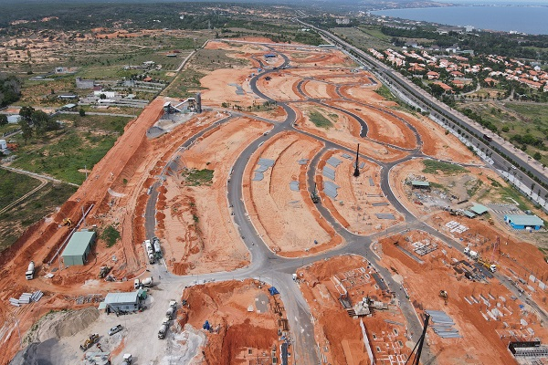 03 lô đất 18, 19, 20, có diện tích 92.600,9m2 đất sạch, do Trung tâm phát triển quỹ đất tỉnh quản lý, nhưng cũng được tỉnh Bình Thuận giao đất không thông qua đấu giá gây thiệt hại ngân sách Nhà nước hàng trăn tỷ đồng.
