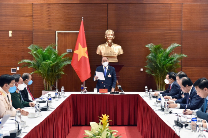 Thủ tướng Nguyễn Xuân Phúc yêu cầu người dân tại Hải Dương, Quảng Ninh không ra khỏi tỉnh. Ảnh: Đoàn Bắc.