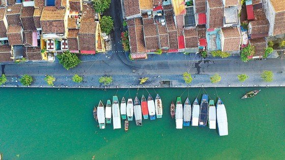 Phố cổ Hội An bên dòng sông Hoài