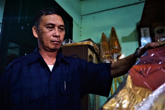 Giữa thời buổi