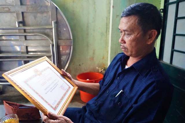 Gần 20 năm lo