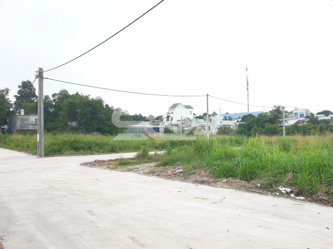 Đường điện trong thửa đất