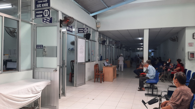 6 tháng đầu năm, Vĩnh Long và Trà Vinh đã có 86 cán bộ y tế xin nghỉ việc, bỏ việc NAM LONG